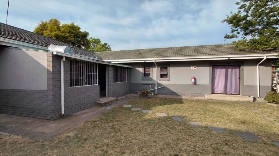 13 Bedroom Property for Sale in Sasolburg Ext 3 Free State